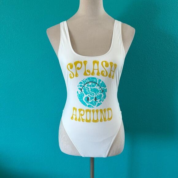 NWT Aerie Smiley Birthday Scoop Cheekiest One Piece Swimsuit White Swim Size M - Picture 3 of 7